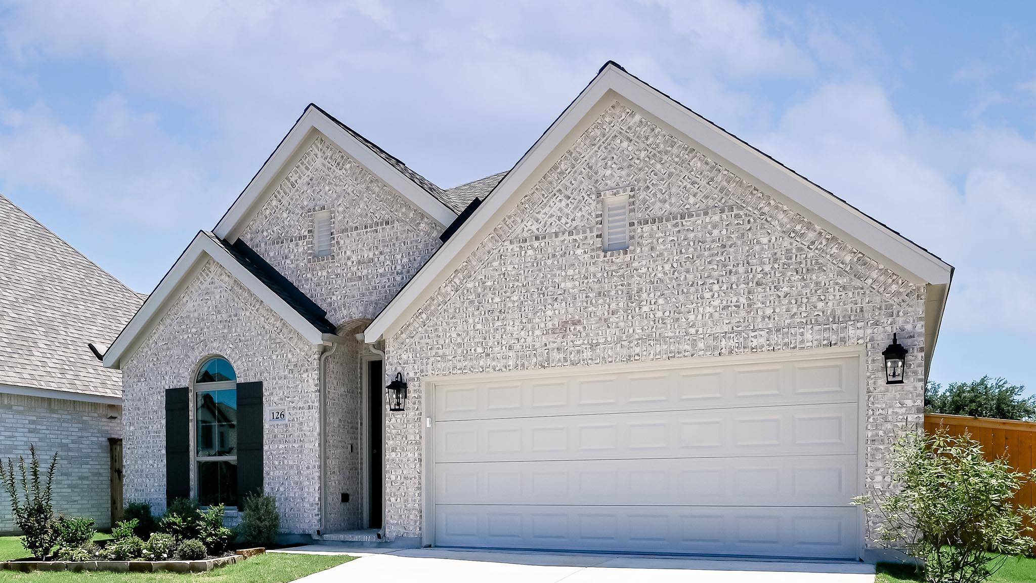 126 Basket Flower LOOP, Kyle, TX 78640