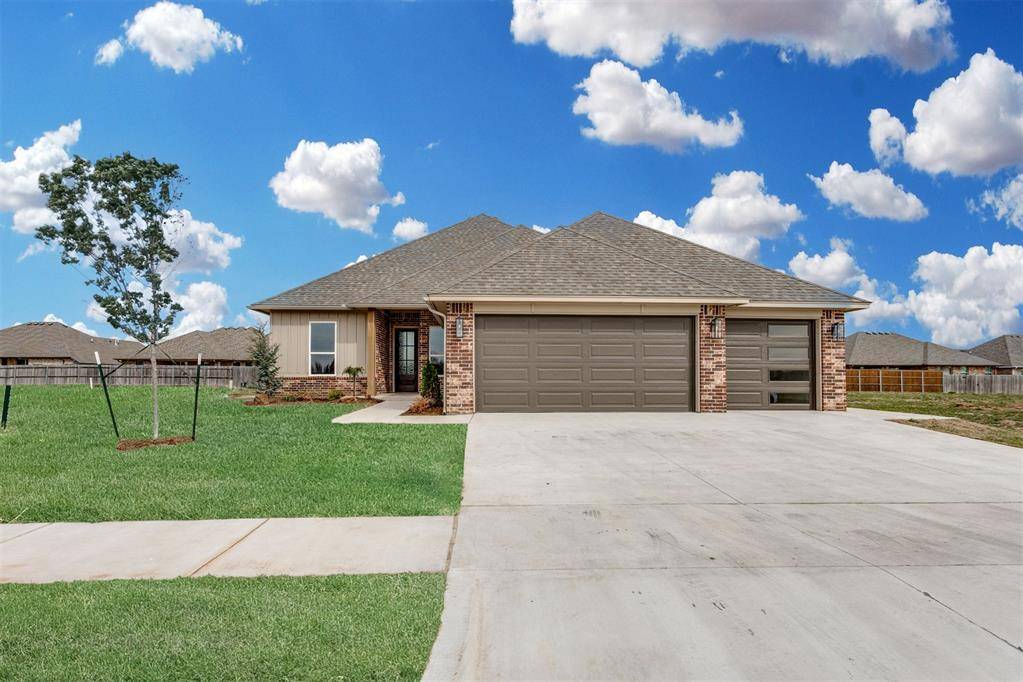 2900 River Birch LN, Yukon, OK 73099