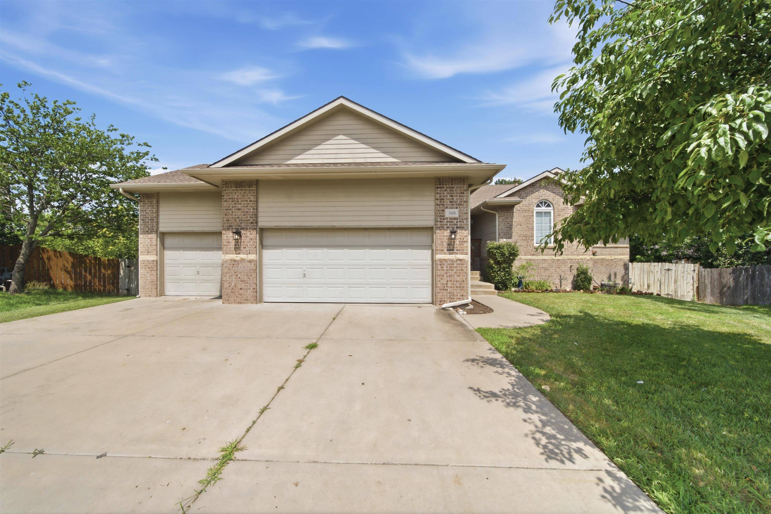 308 W Waterford Ct, Andover, KS 67002