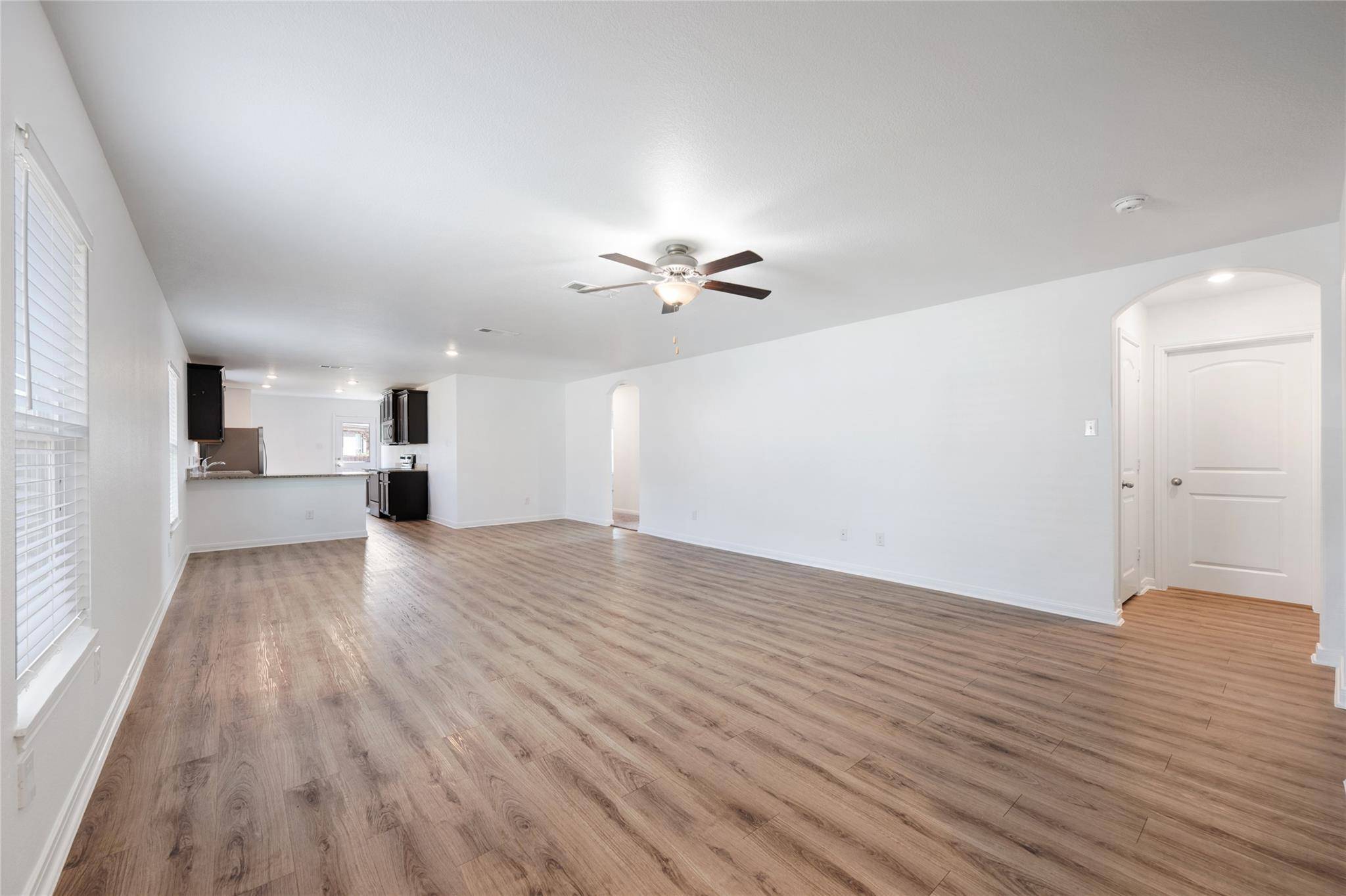 18616 Speculator LN, Elgin, TX 78621
