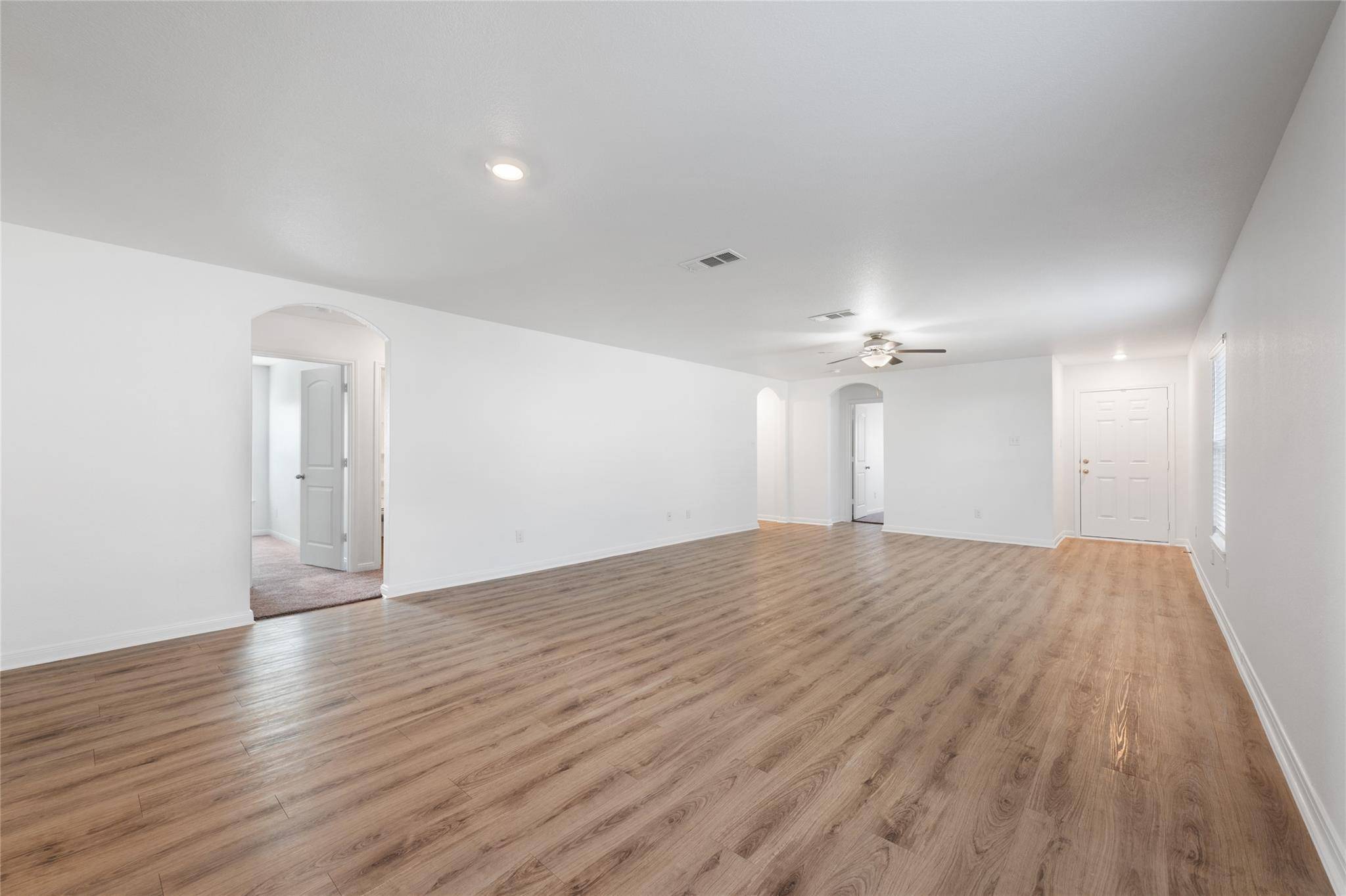 18616 Speculator LN, Elgin, TX 78621