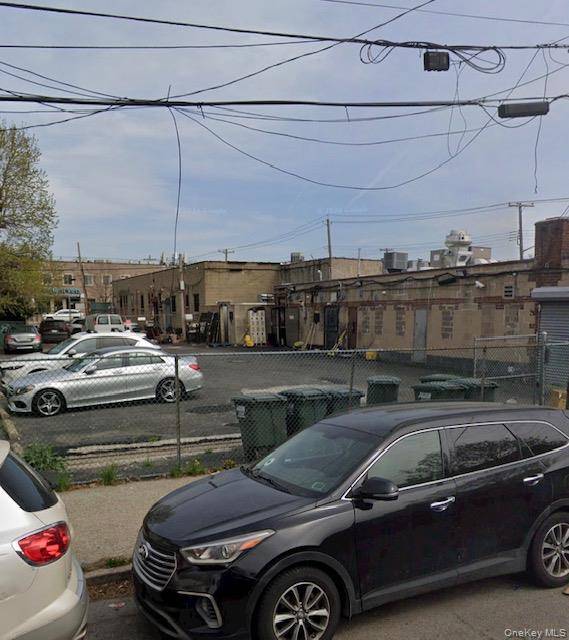 3830 E Tremont AVE, Bronx, NY 10465