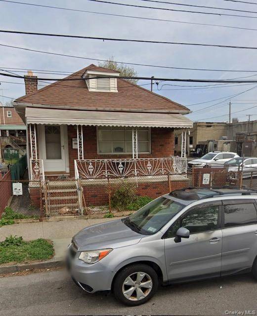 3830 E Tremont AVE, Bronx, NY 10465