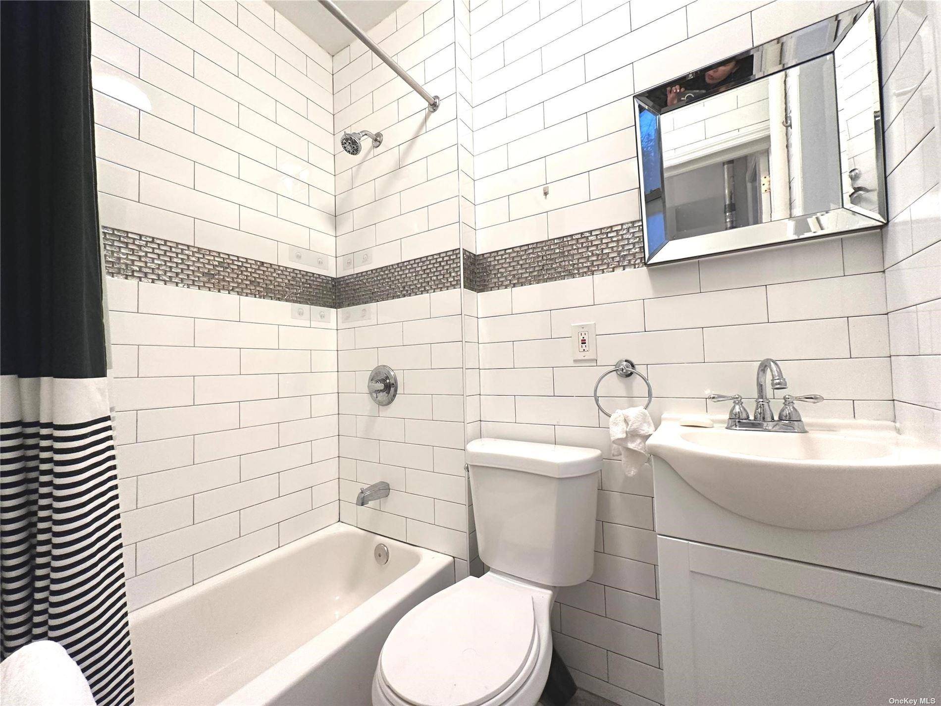 242 Kingsland AVE, Brooklyn, NY 11222