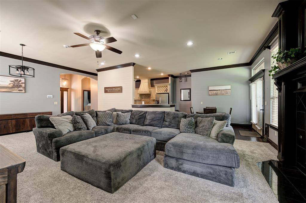 6101 NW 153rd ST, Edmond, OK 73013