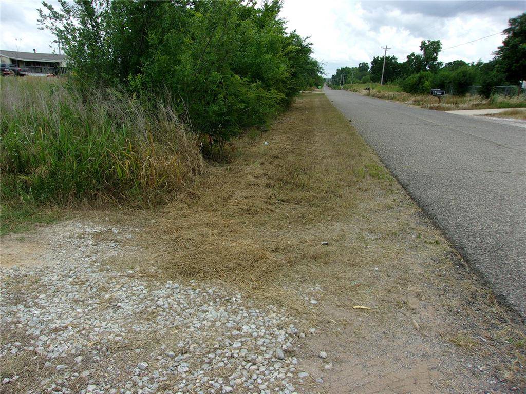 9000 NS 3510 RD, Prague, OK 74864