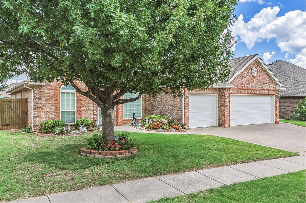 728 Ellsworth AVE, Yukon, OK 73099