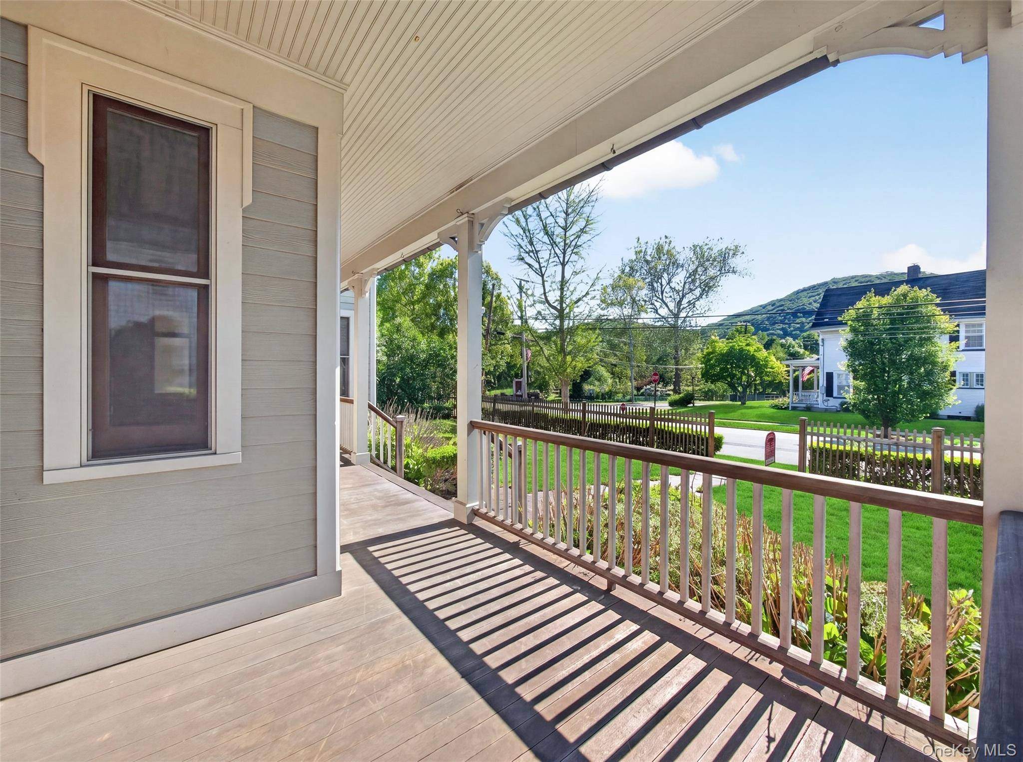 43 Rockland AVE, Hillburn, NY 10931