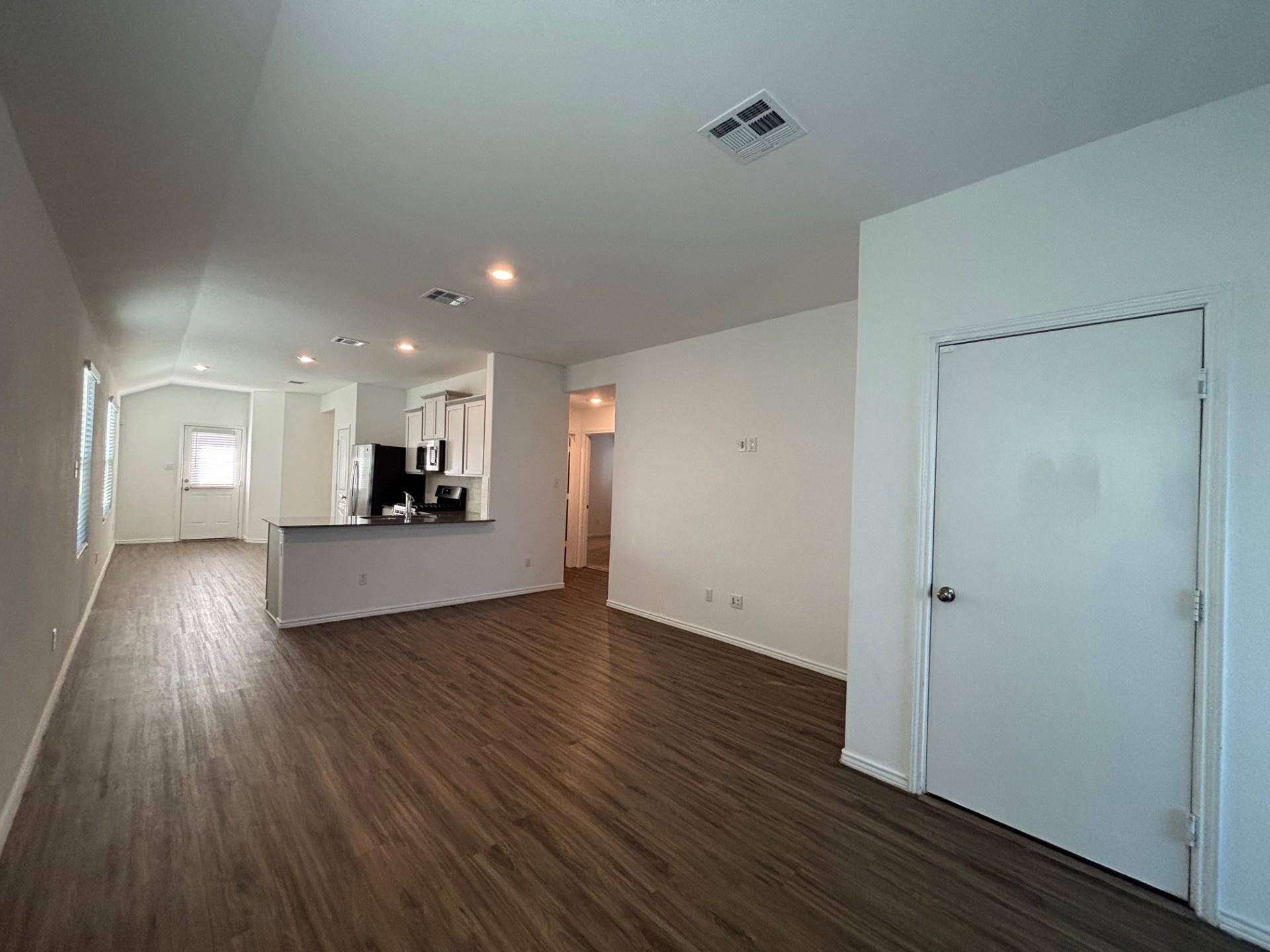117 Canley LOOP, Hutto, TX 78634