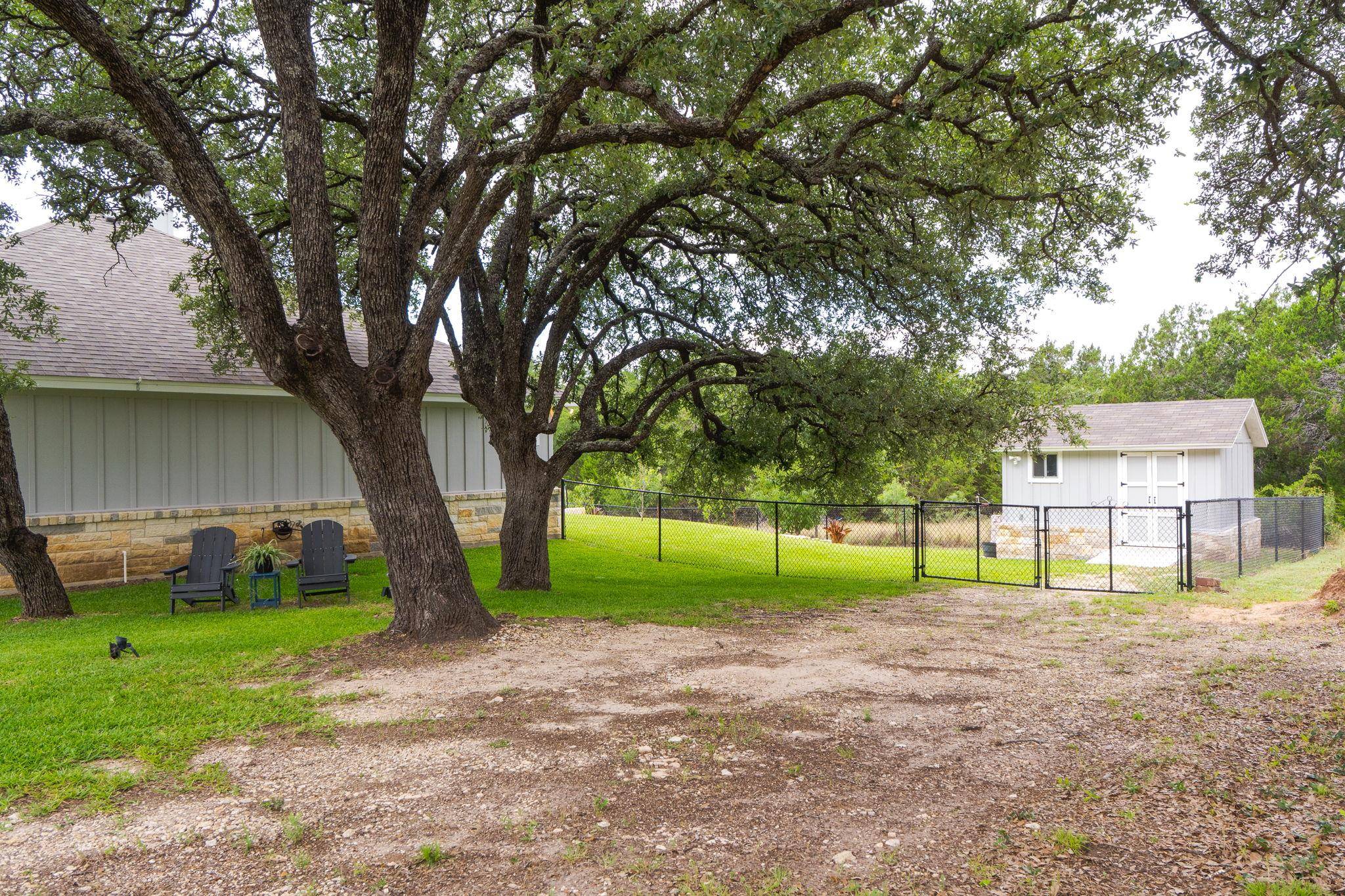 1610 Badger LN, Lampasas, TX 76550