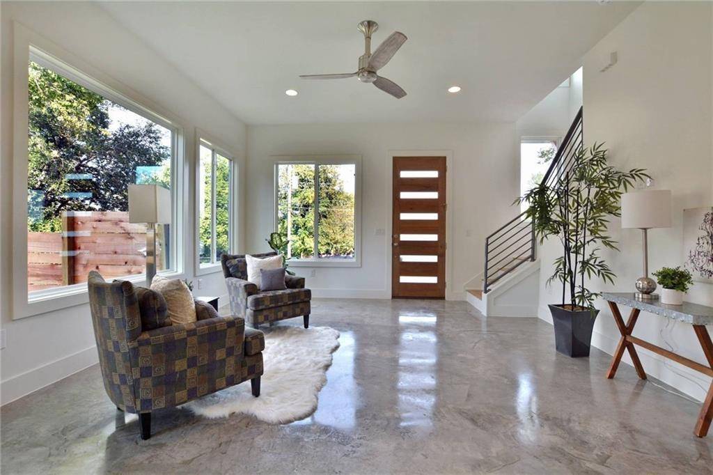 1406 Ulit Ave #A, Austin, TX 78702