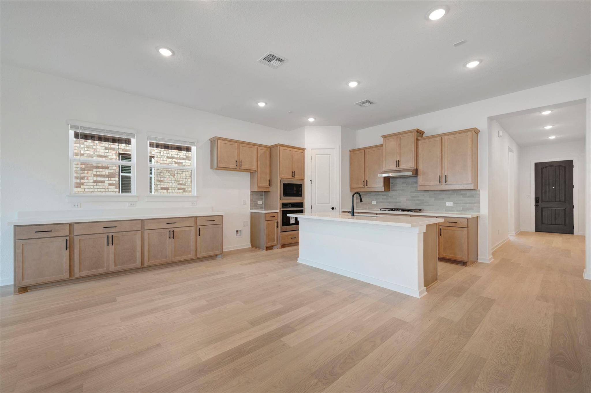 129 Bishop Wood RD, Dripping Springs, TX 78620