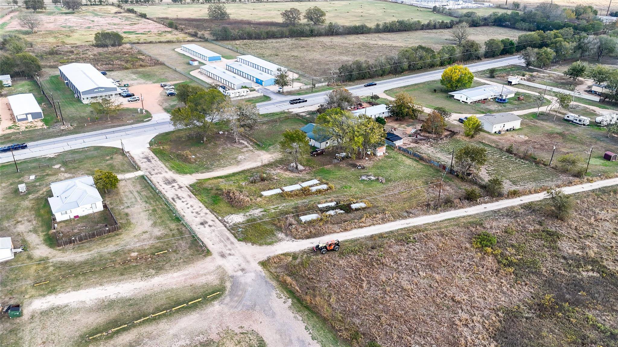 655 NW Loop 230, Smithville, TX 78957