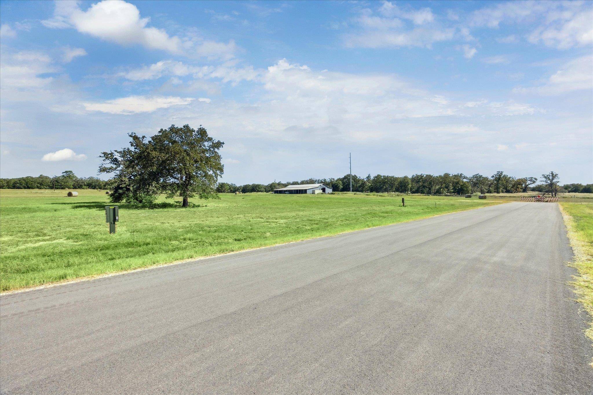137 Waterbuck WAY, Rosanky, TX 78953