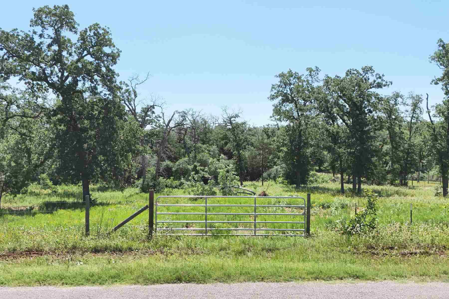 TBD LOT 17 High Crossing RD, Smithville, TX 78957