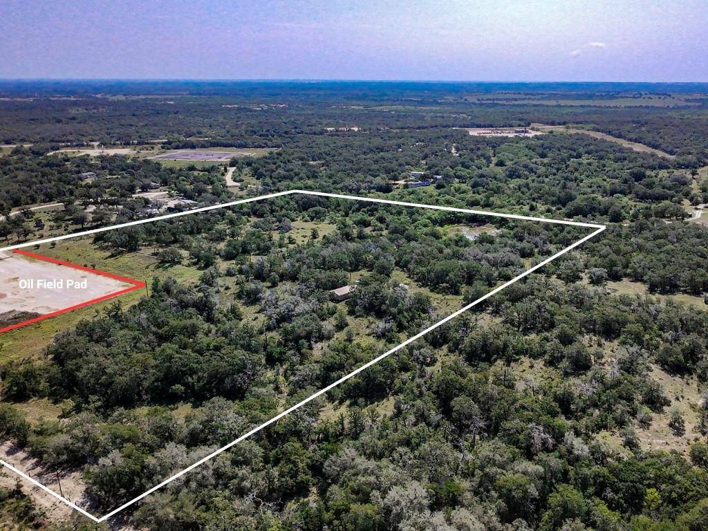 502 Robertson RD, Smiley, TX 78159
