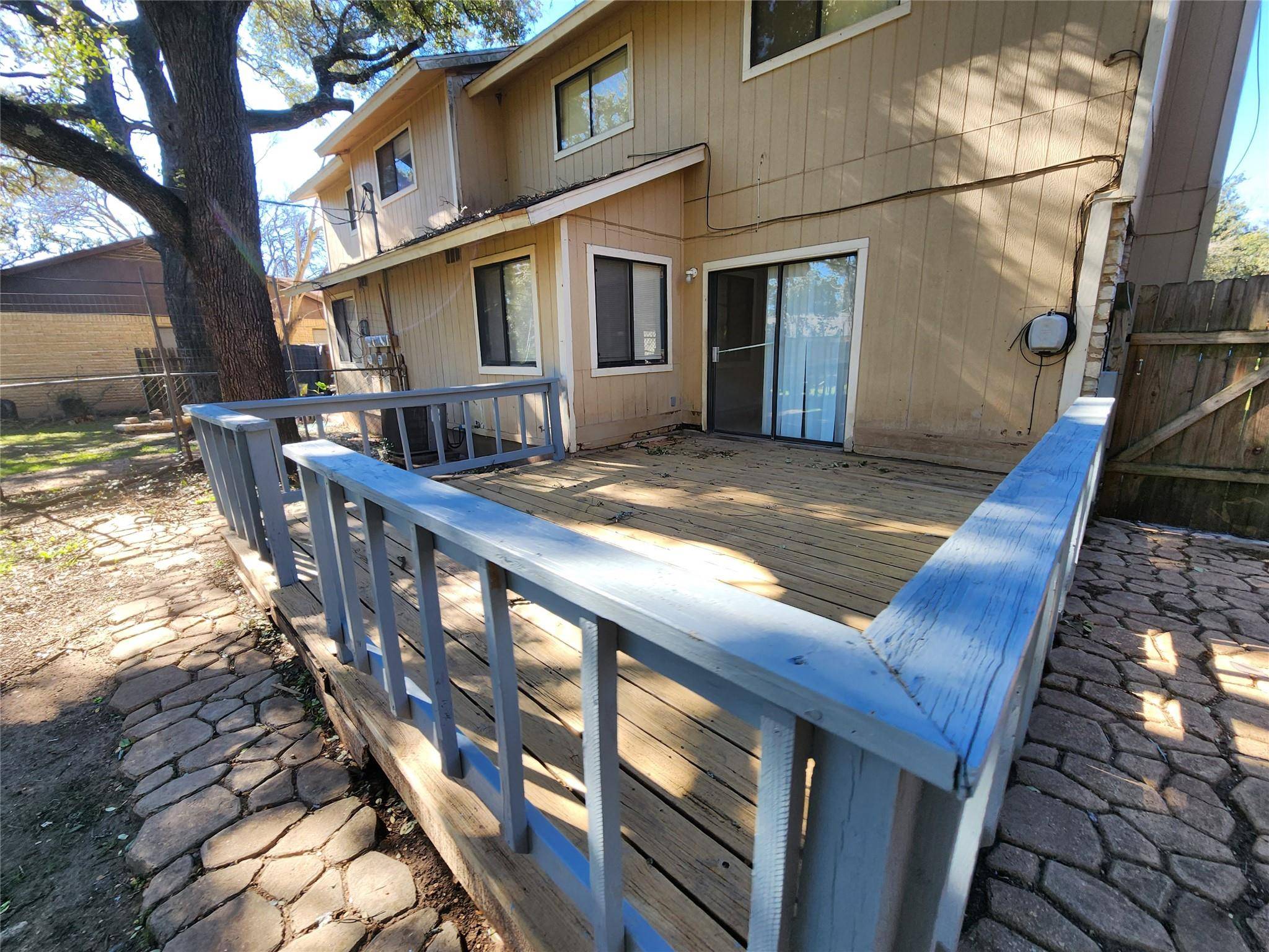 11809 Argonne Forest TRL #B, Austin, TX 78759