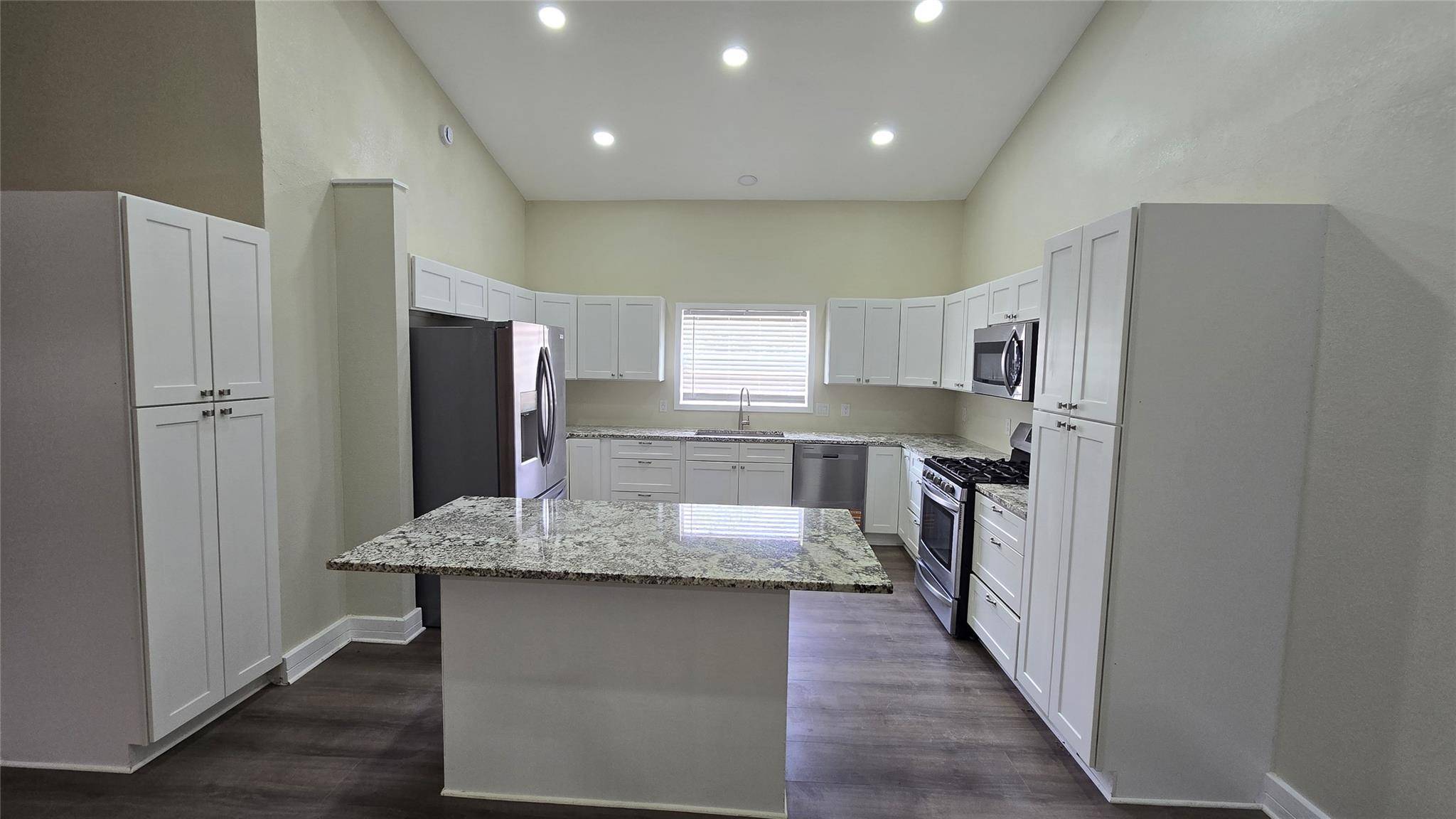 305 Remuda DR, Liberty Hill, TX 78642