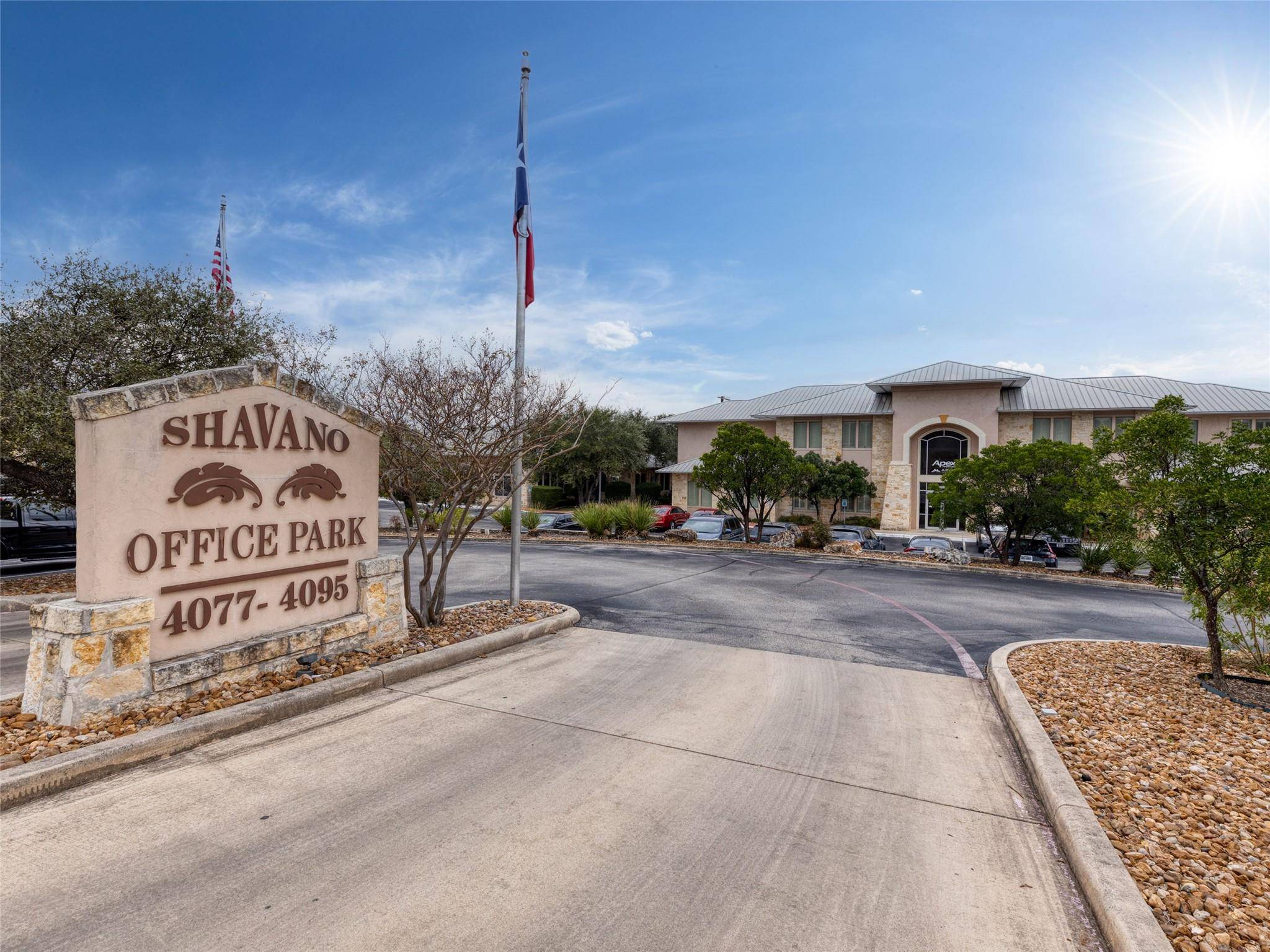 4085 De Zavala RD, Shavano Park, TX 78249
