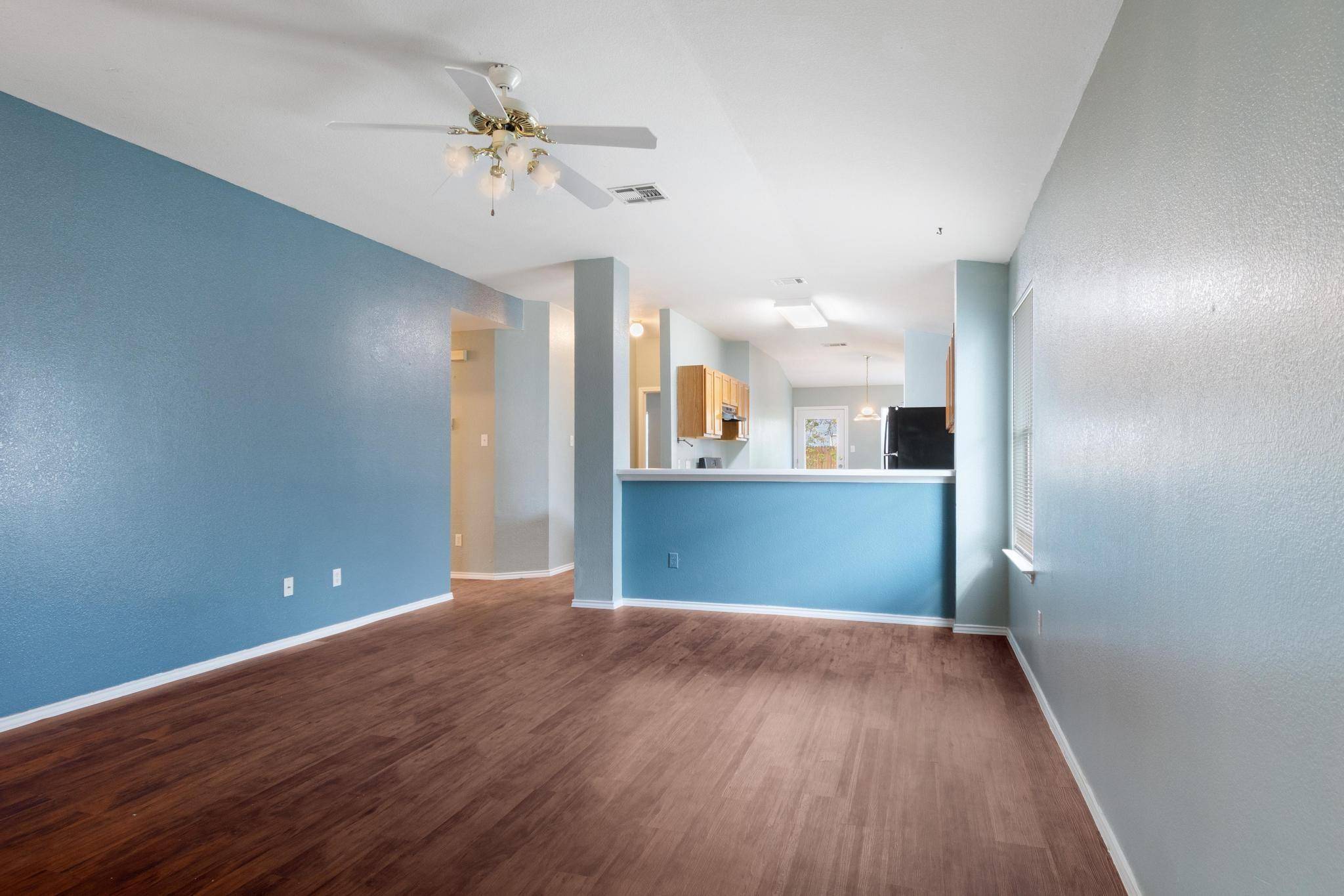 128 Star Of Texas DR, Kyle, TX 78640