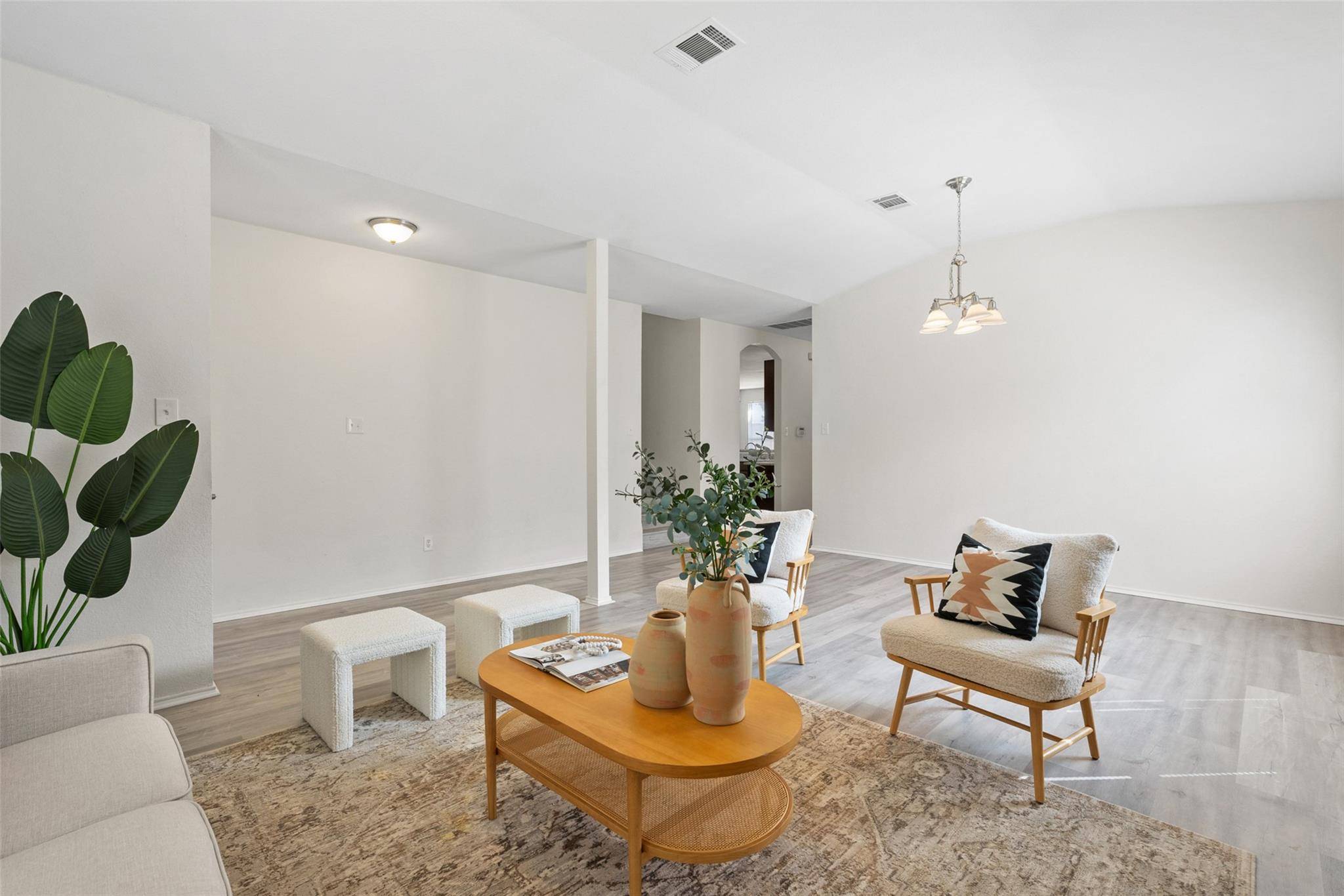 11853 Gaelic DR, Austin, TX 78754