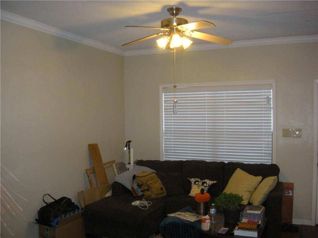 915 W 23rd ST #211, Austin, TX 78705