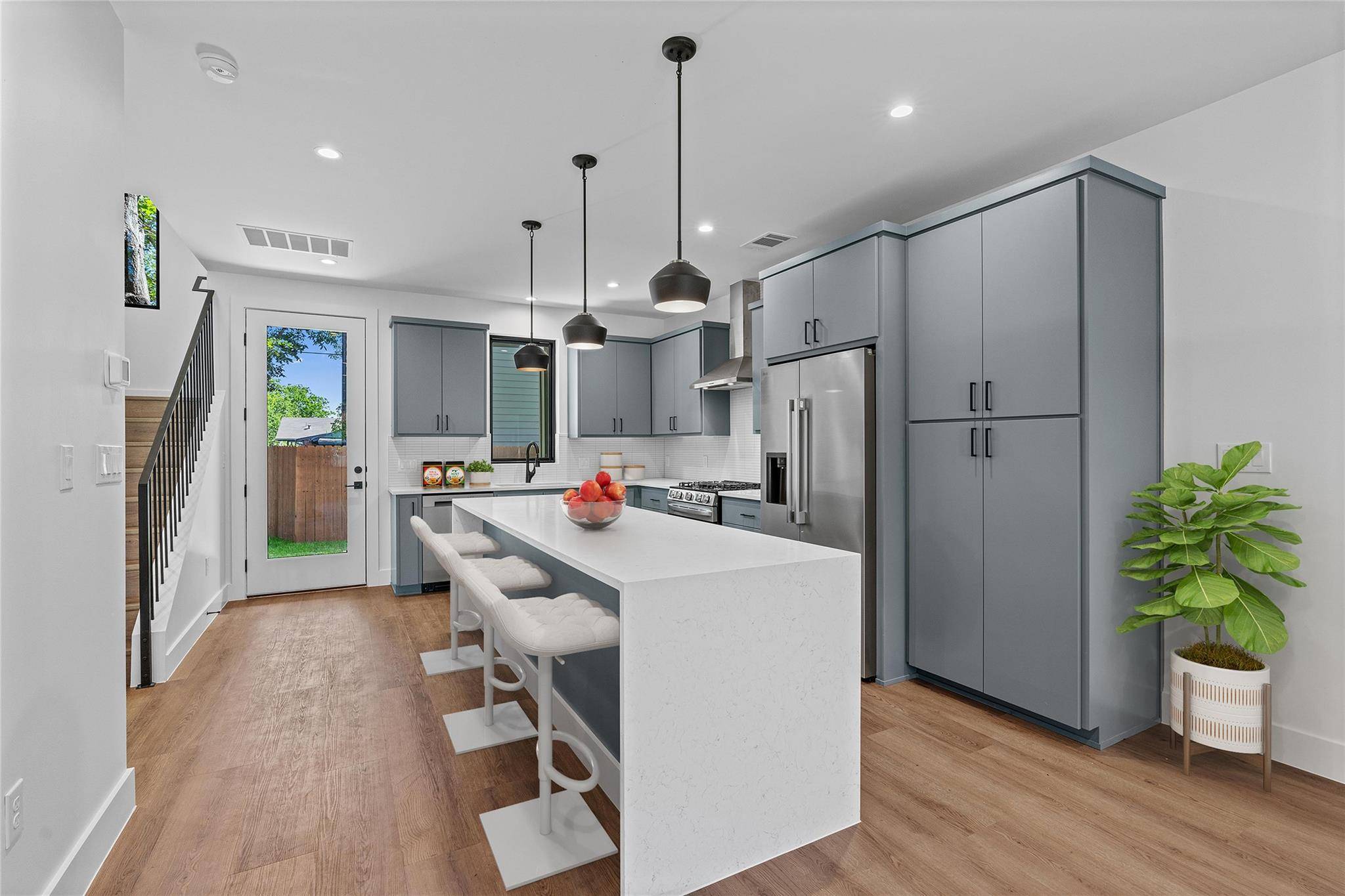 1402 Beckett ST #1B, Austin, TX 78757