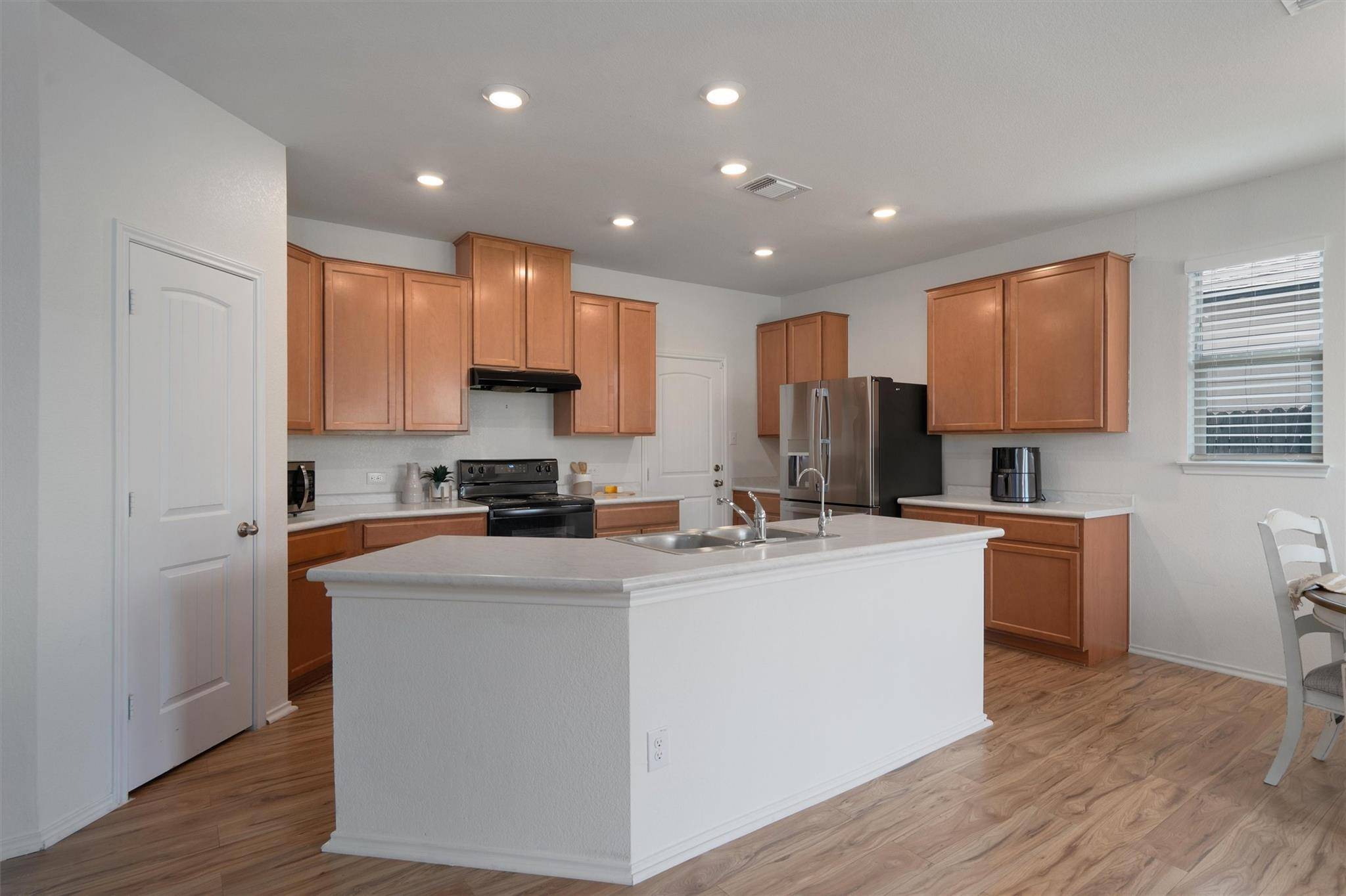 533 Bailey Park DR, Jarrell, TX 76537
