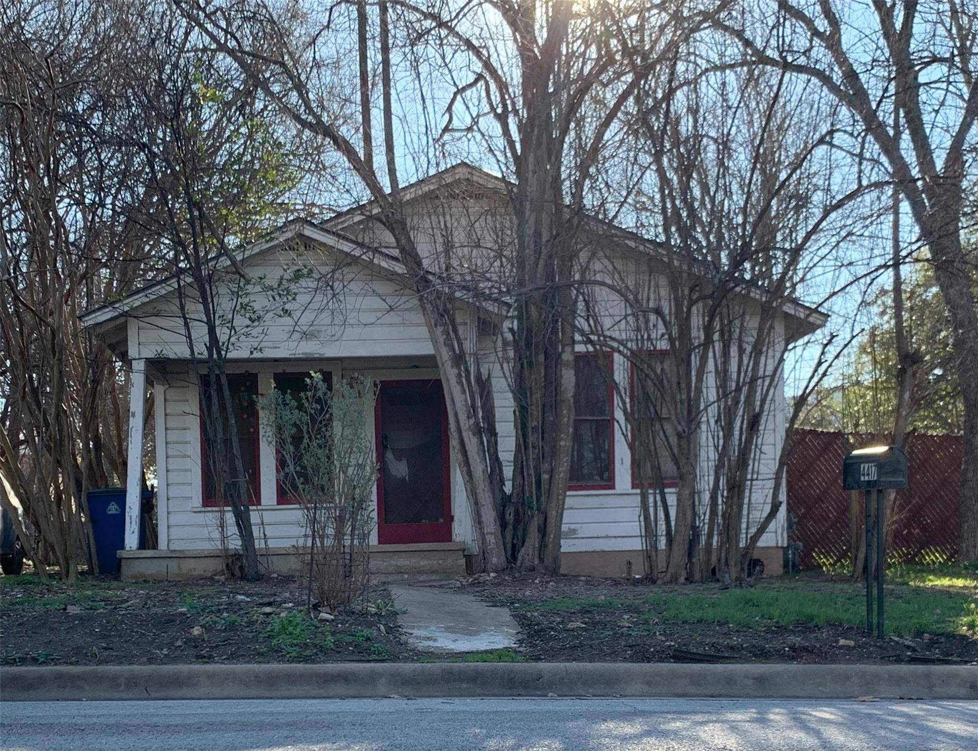 4417 Garnett ST, Austin, TX 78745