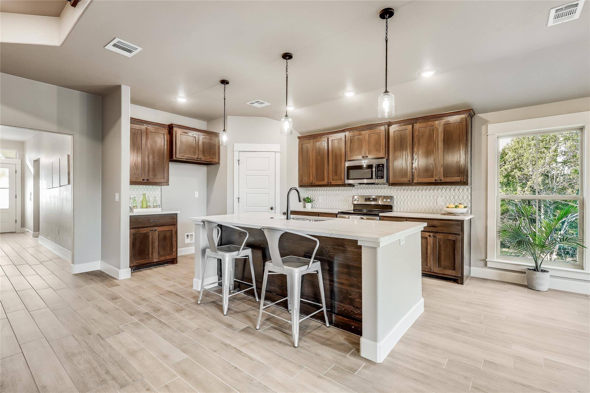 2602 Truman DR, Lago Vista, TX 78645