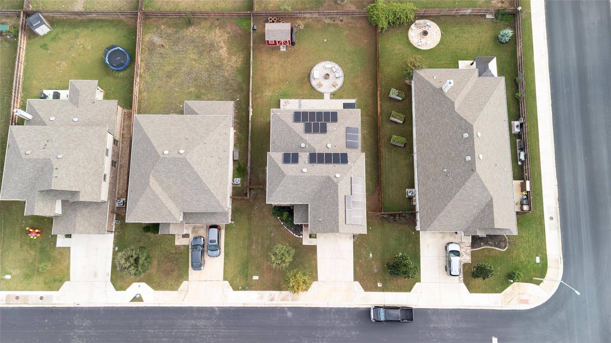 355 Planters LN, Georgetown, TX 78626