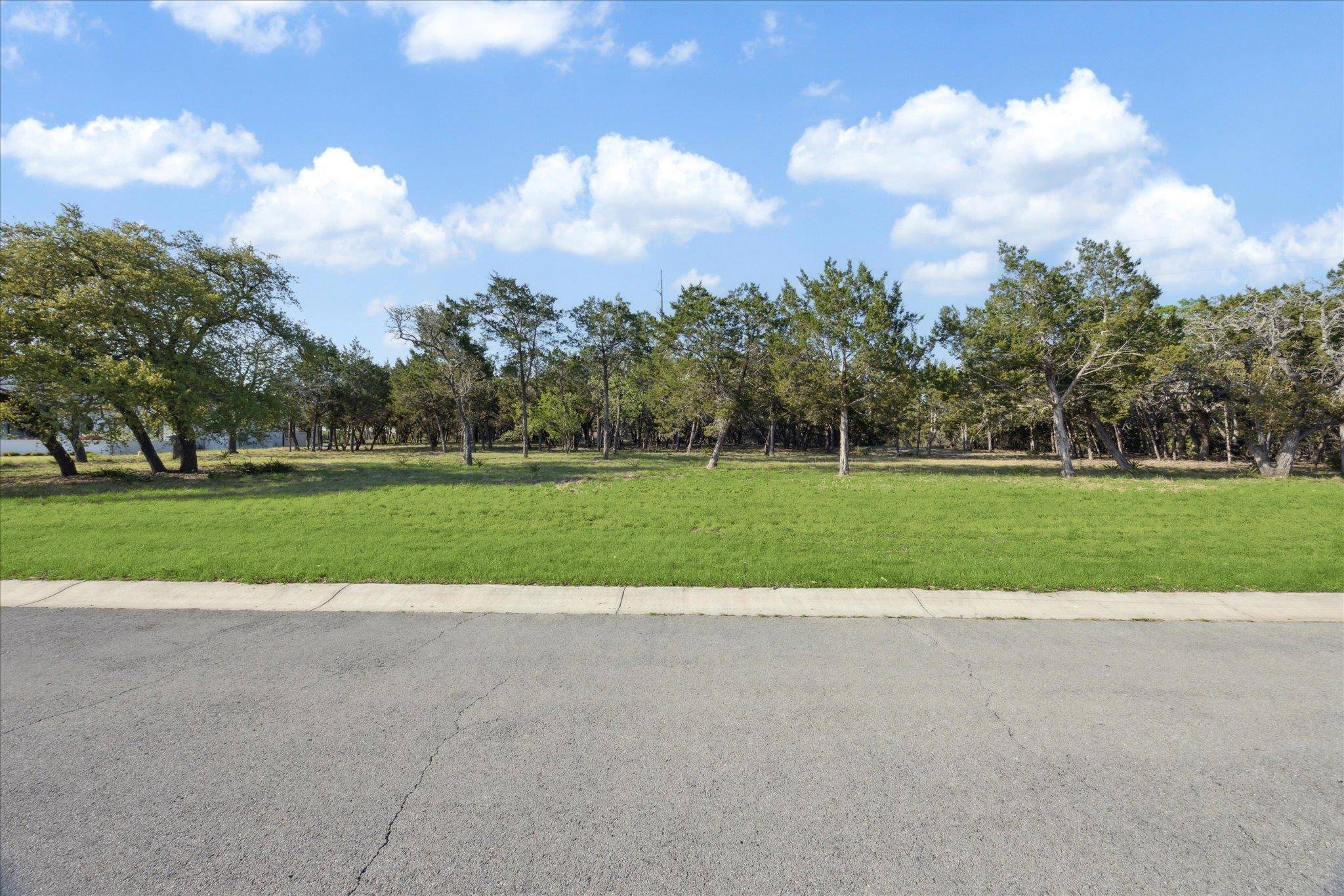274 Waters Edge CV, Dripping Springs, TX 78620