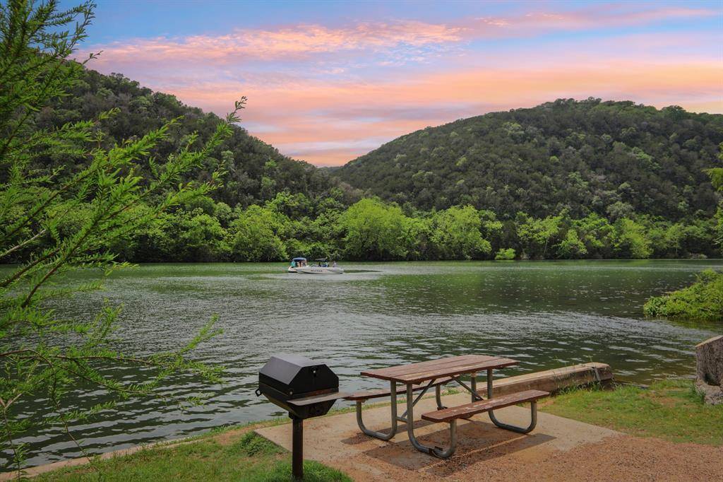 12610 River BND, Austin, TX 78732