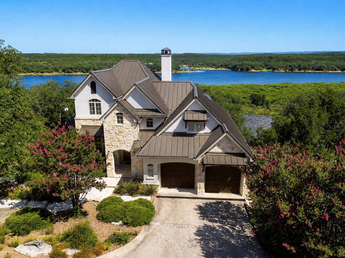 633 Wesley Ridge DR, Spicewood, TX 78669