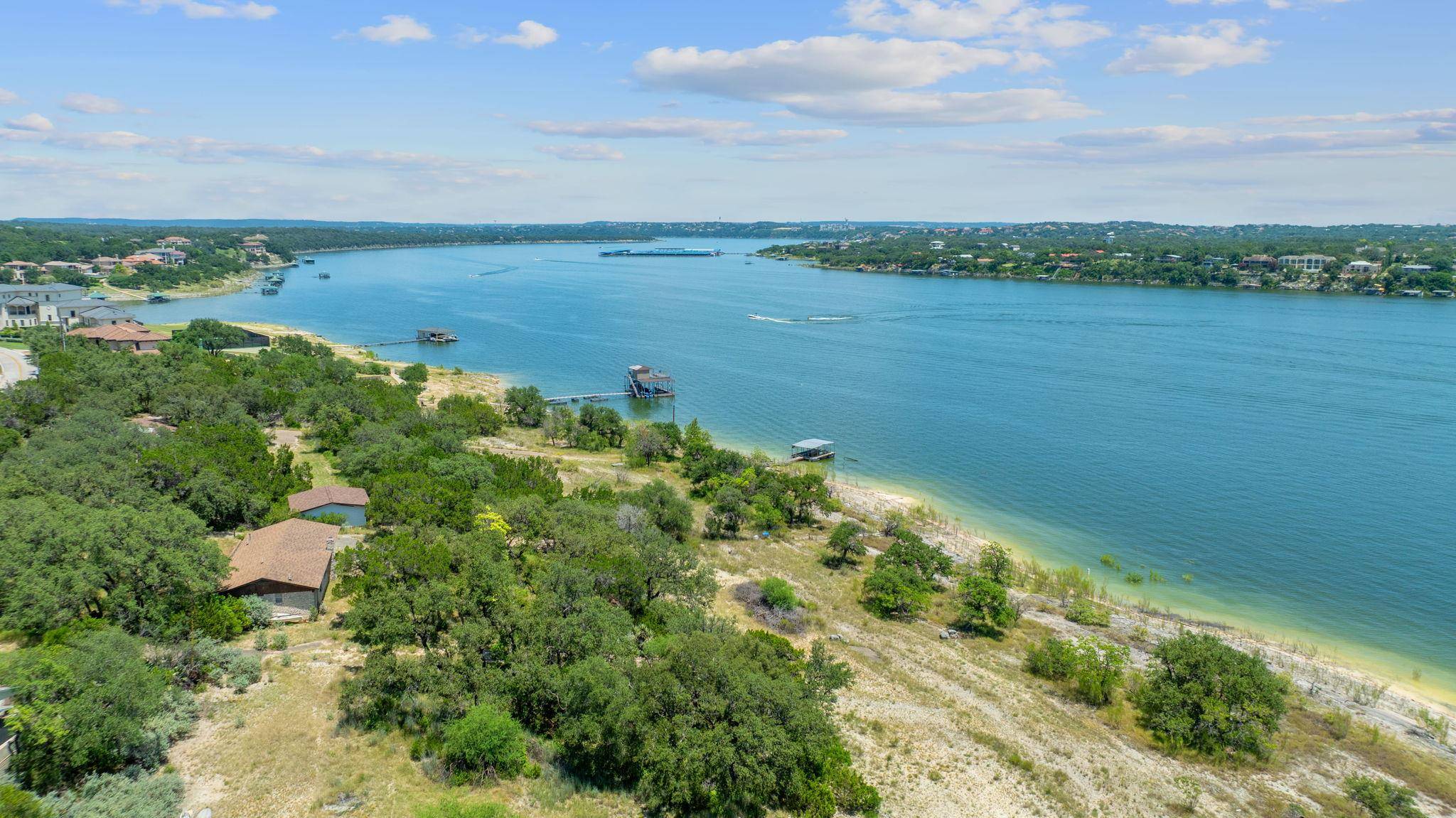 635 Ivean Pearson RD, Lago Vista, TX 78645