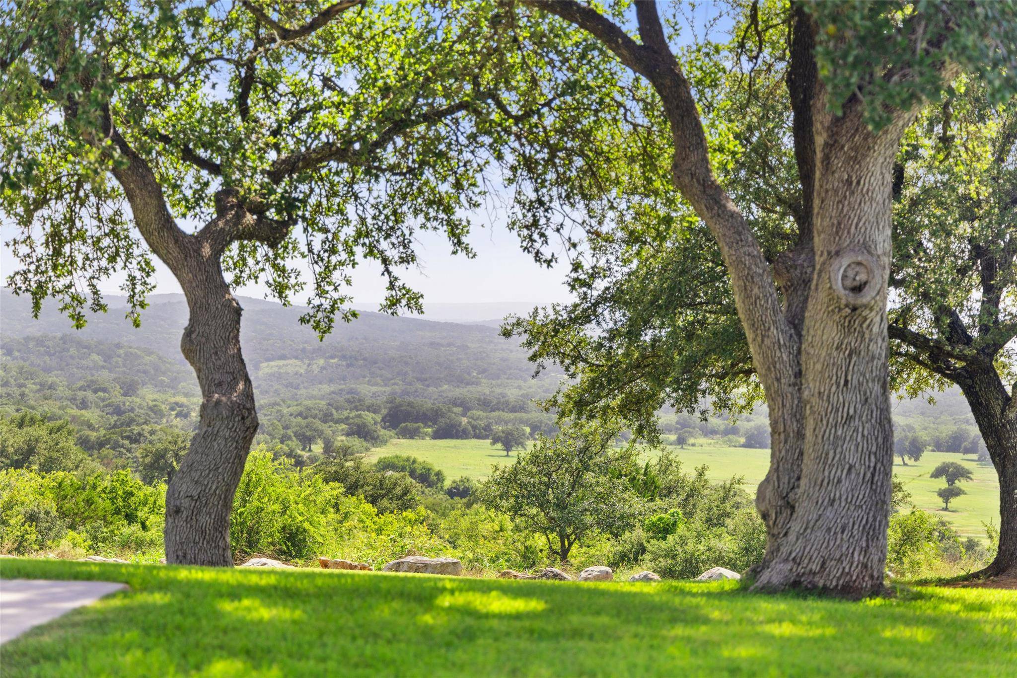 4529 Ranch Road 3347, Round Mountain, TX 78663