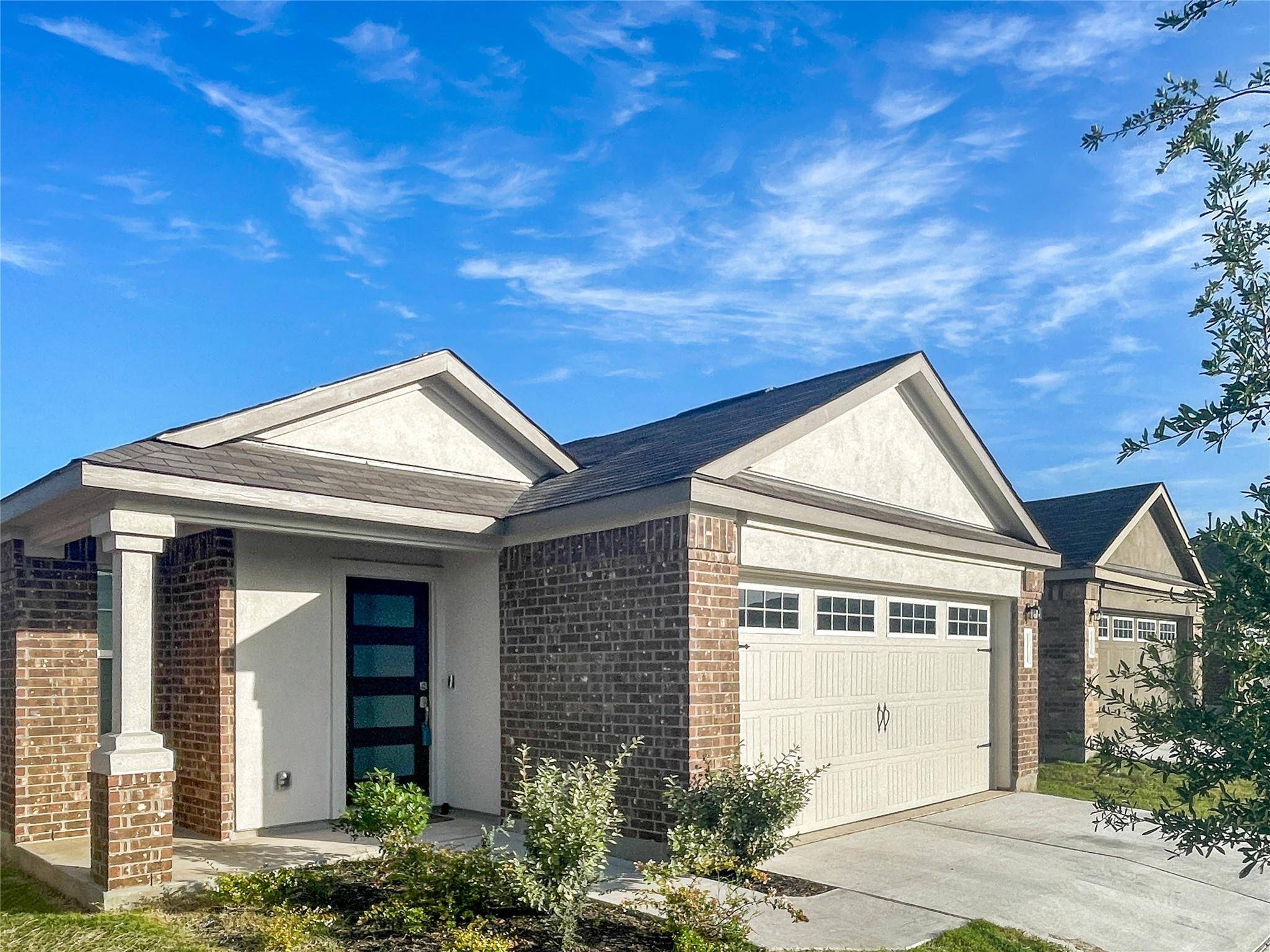 126 Allegro DR, Hutto, TX 78634