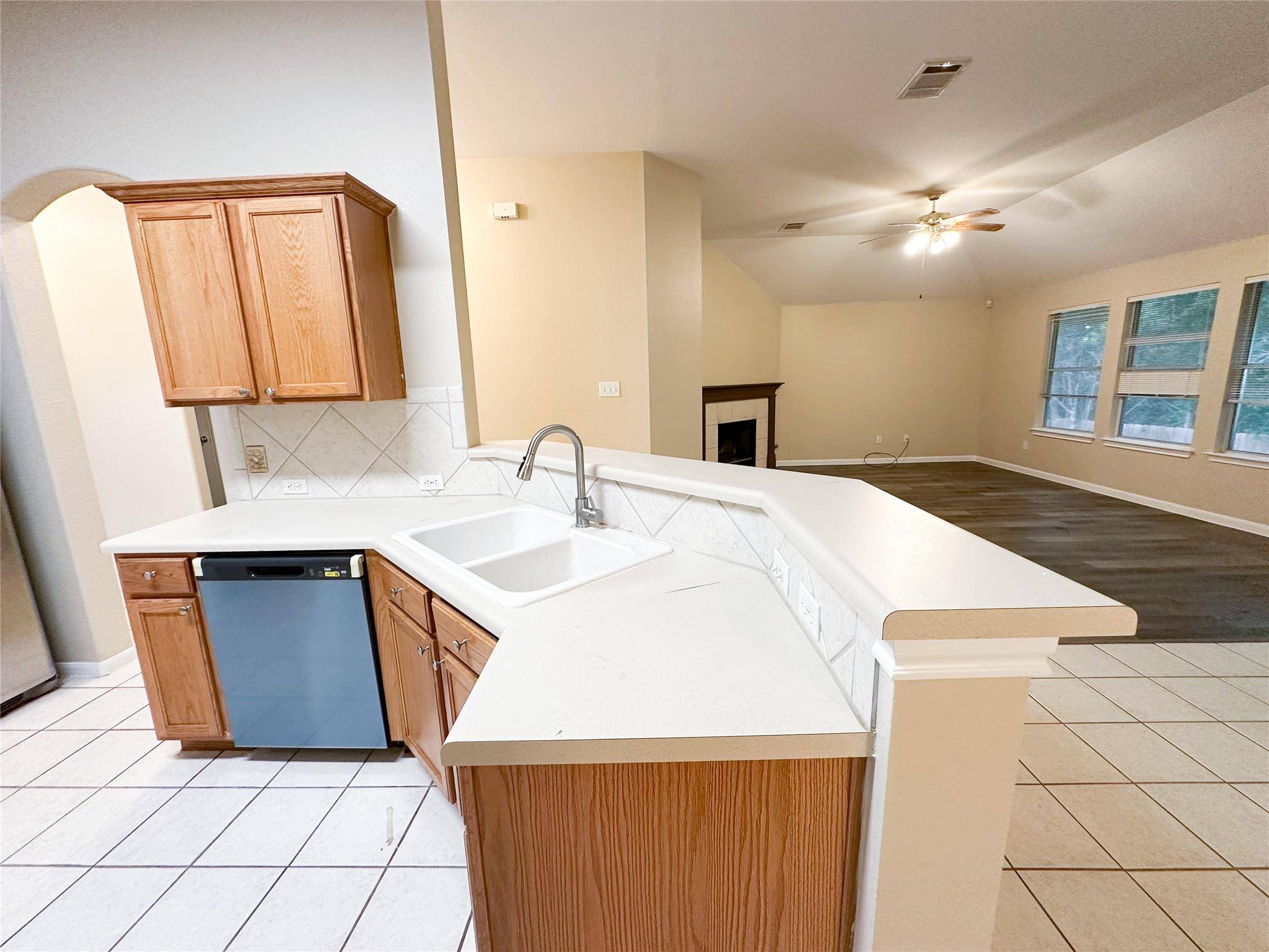 1386 Ashberry TRL, Georgetown, TX 78626