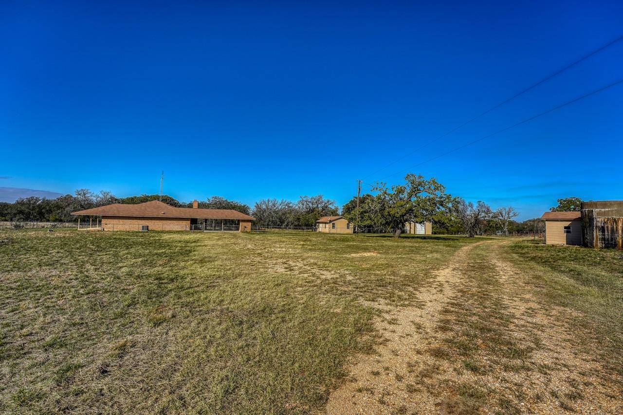 2334 CR 105, Lampasas, TX 76550