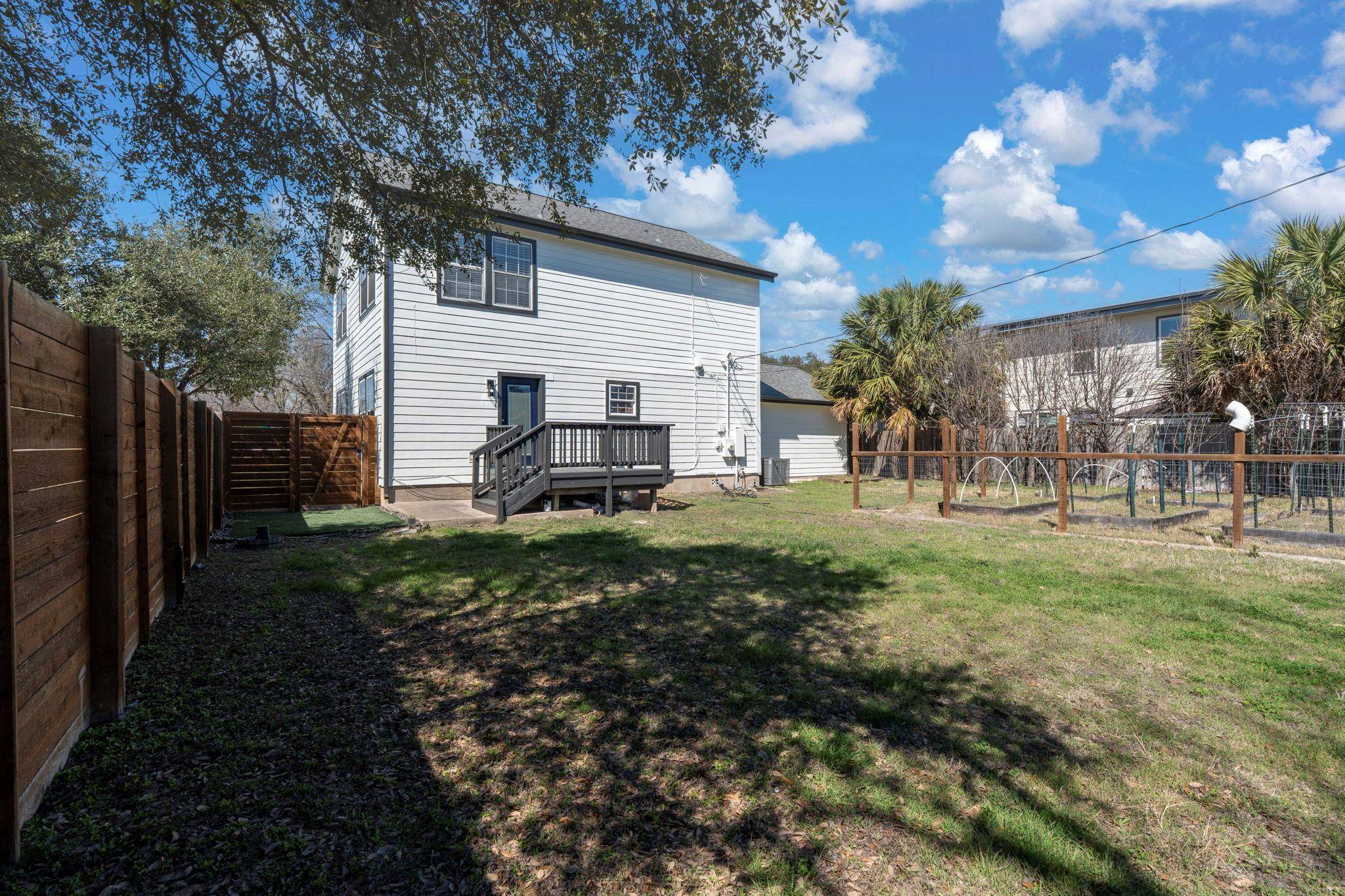 8601 Putnam DR, Austin, TX 78757