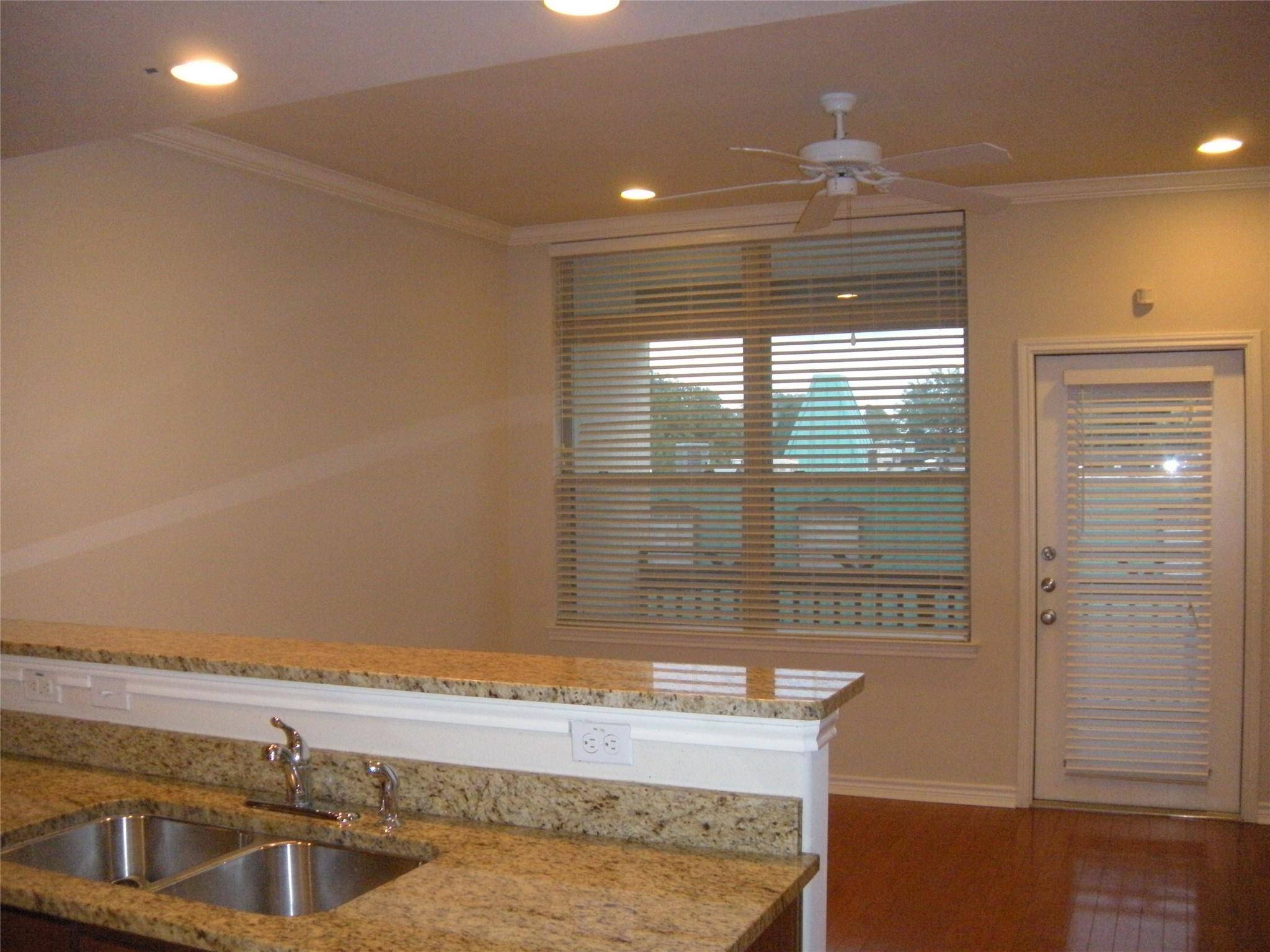 305 E 31st ST #4, Austin, TX 78705