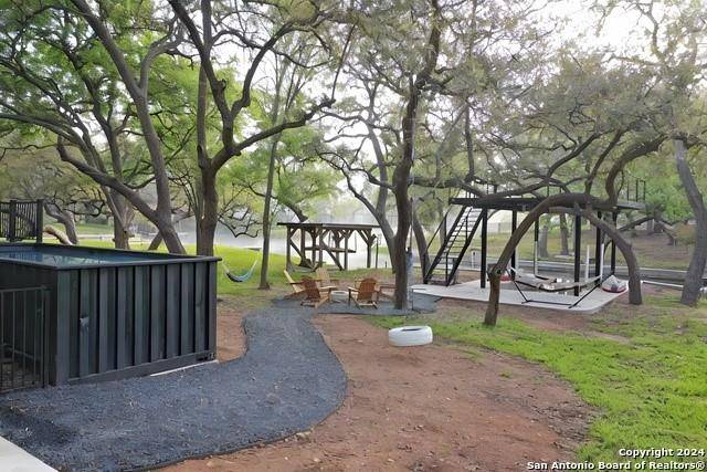 321 Legion LOOP, Kingsland, TX 78639