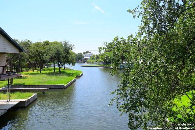 321 Legion LOOP, Kingsland, TX 78639