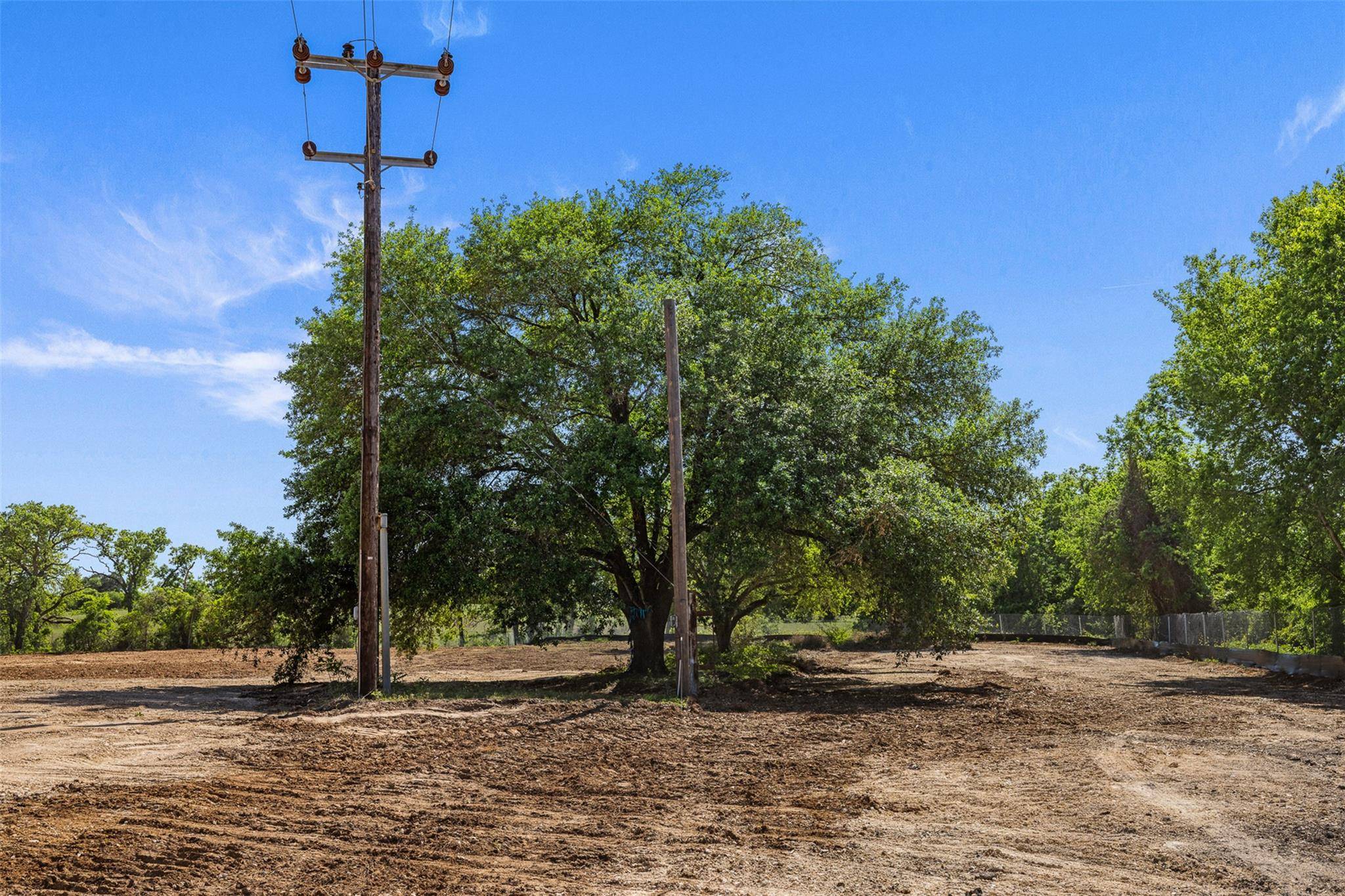 1010 E Industry ST, Giddings, TX 78942