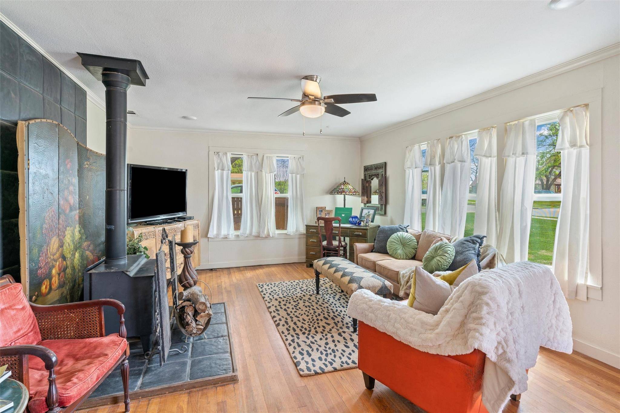 419 Broadway ST, Marble Falls, TX 78654