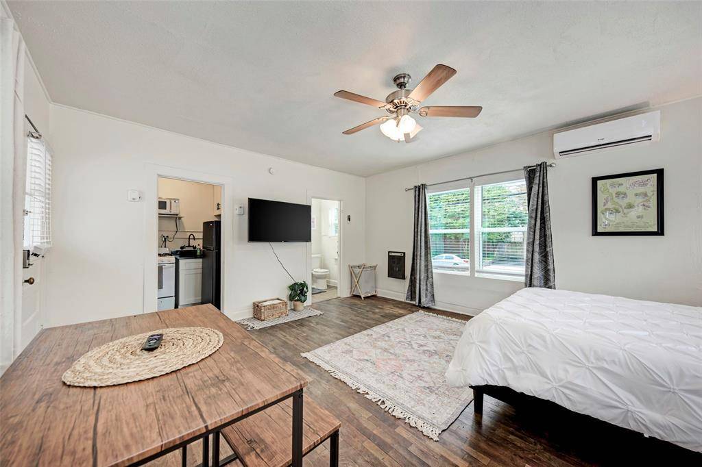 915 W 21st ST #2, Austin, TX 78705