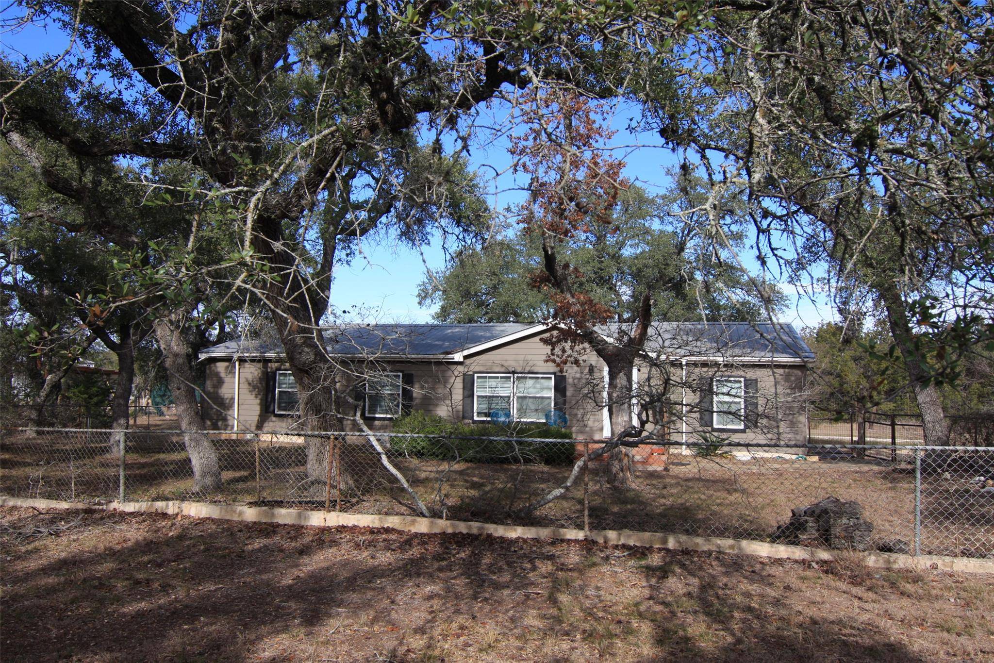 2023 Harmon Hills RD, Dripping Springs, TX 78620