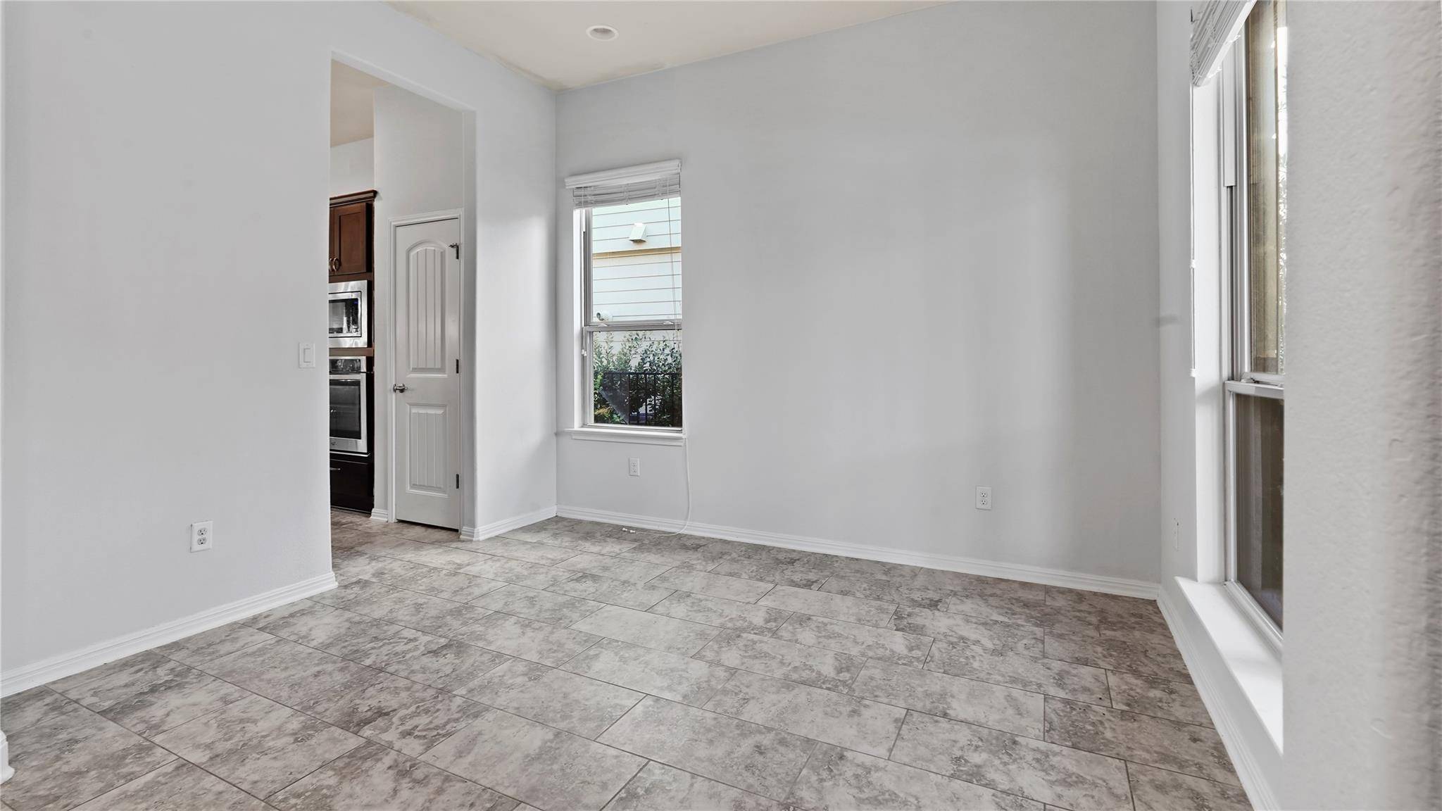135 Simon, Kyle, TX 78640
