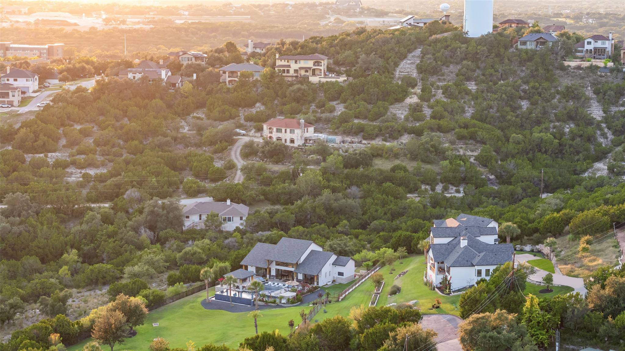 1300 Sparrow LN, Austin, TX 78734