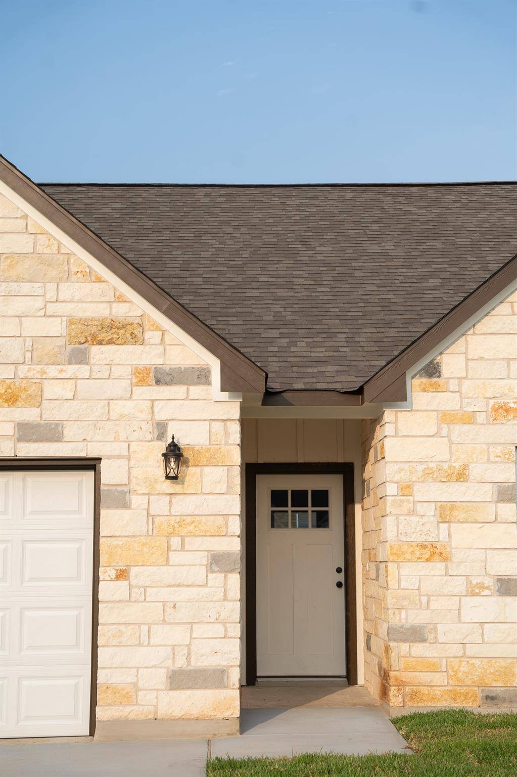 304 String Prairie WAY, Smithville, TX 78957